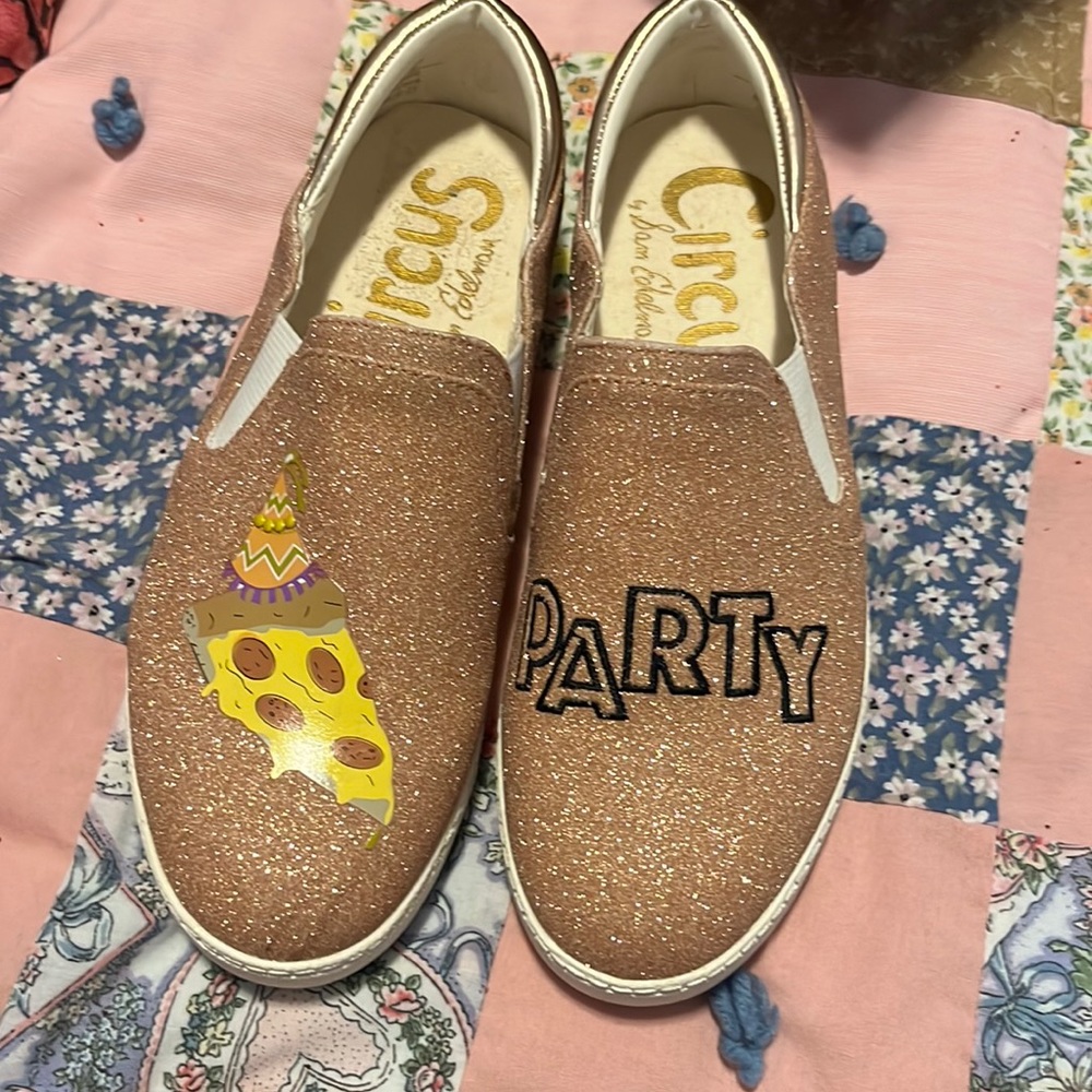 Size 6 sparkly slip on shoes